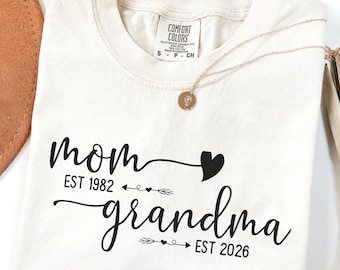 Comfort Colors® Custom Mama tshirt, Coquette Mom Gift, Personalized New Mom Shirt With Bow