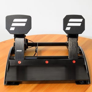 Tvåpedalsmodifiering för Fanatec Clubsport V3-pedaler
