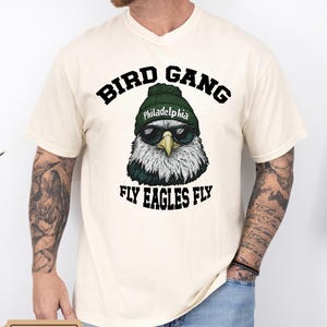 Retro Philadelphia Eagles T-Shirt , Eagles  Bird Gang Football Tee , Philedelphia Team Tshirt , Eagles Team fan Tshirt , Football Fan Tshirt