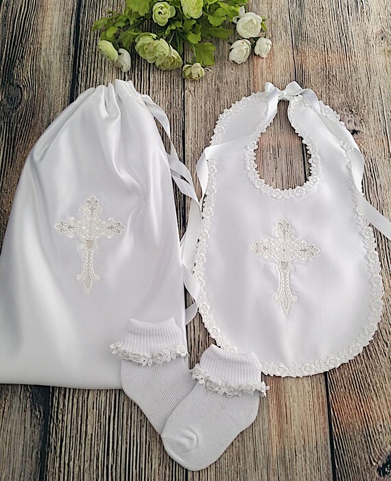 ミュージック BABYL BAPTISM ミュージック BABYL BAPTISM Baptismal Bib | Embroidered Gold