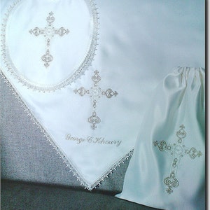 Baptizm Christening blanket shawl with name, cross white Irish English Scottish Catholic Orthodox Armenian designs MATCHING bibs zdjęcie 7