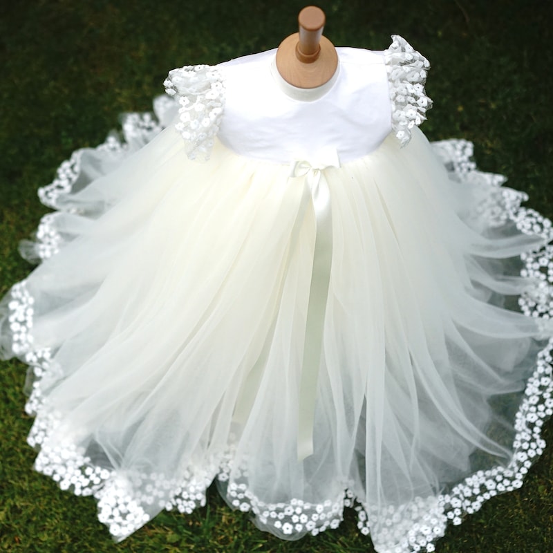 NEWBORN GOWNS-WILDFLOWER IVORY