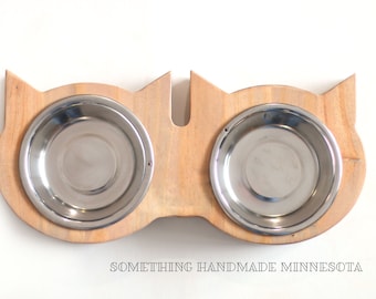 Twin kitty cat dish holder