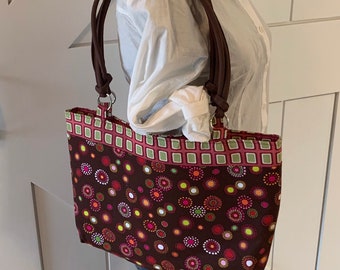 Purse with microfiber handles