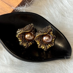 Handmade Vintage Pearl Earrings, Baroque Clip On Earrings, Gold Tone Rhinestone Studs, Retro Statement Jewelry for Women