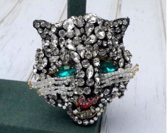 GUCCI Authentic Signed Crystal Encrusted Cat Head Brooch Pin