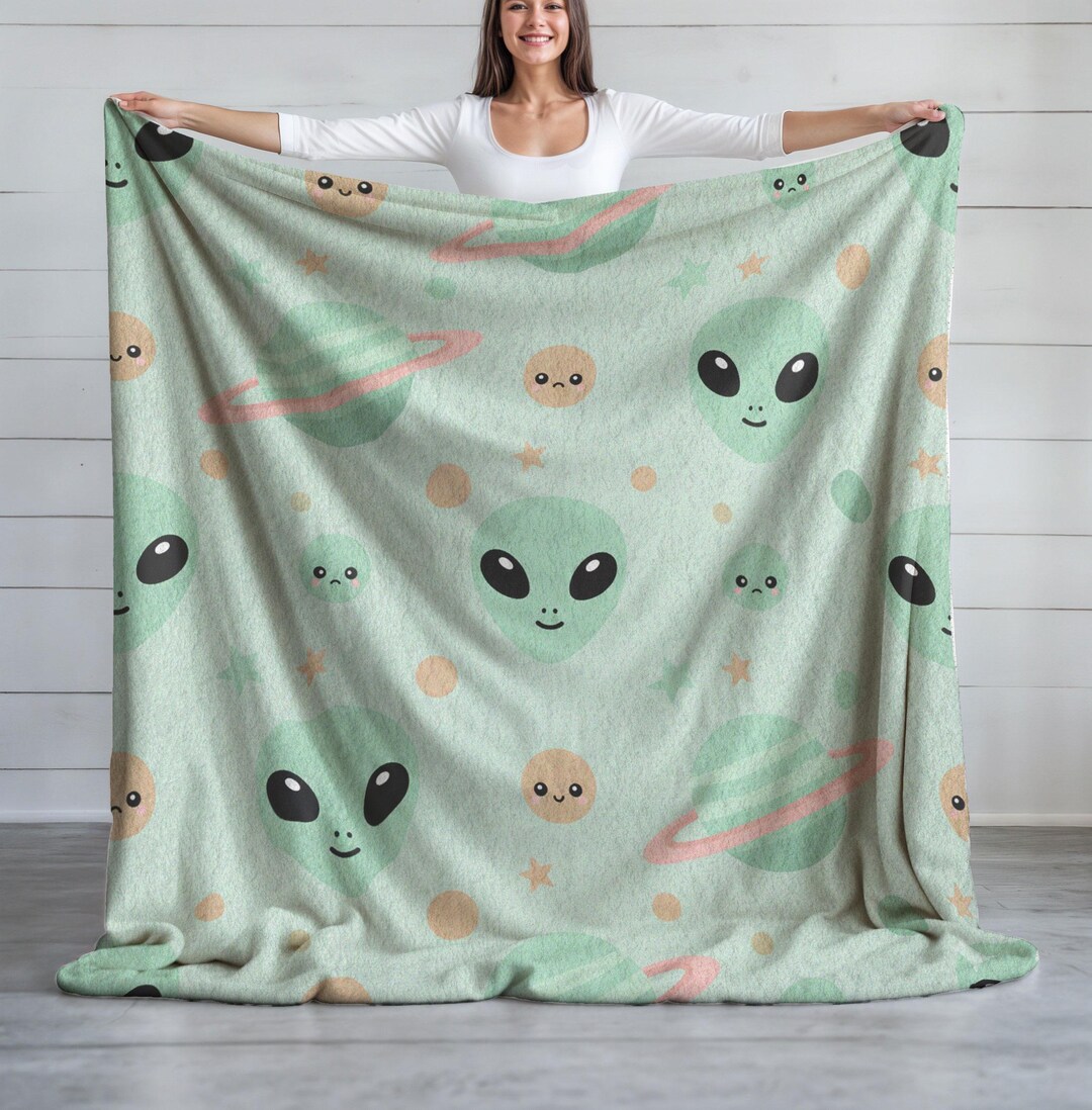 Kawaii Alien Velveteen Plush Blanket, Cute Space Nursery Throw, UFO ...