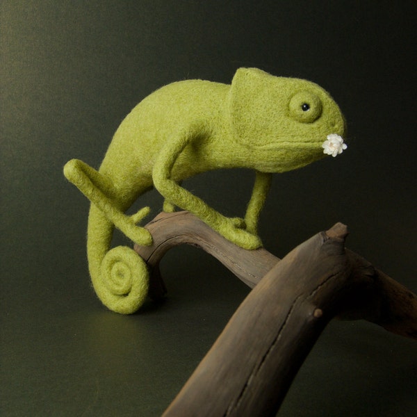 Green Chameleon - Needle Felted Miniature