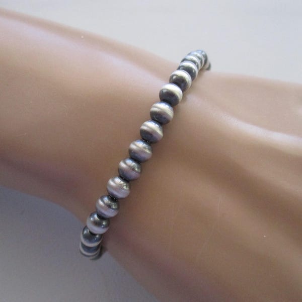 Navajo pearl bracelet- 5mm beads- adjustable