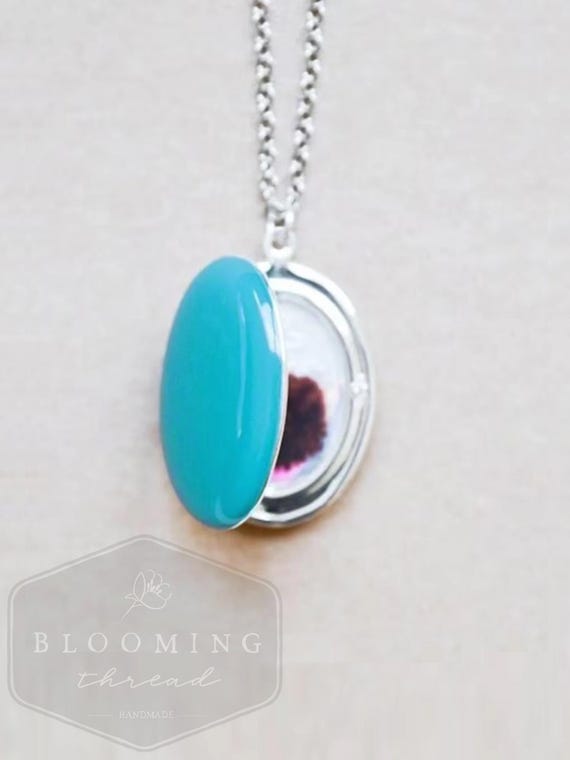 Large Oval Custom Photo Locket - Pendant Style Necklace