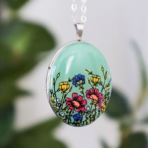 Large Oval Sterling Silver Locket - Enamel Daisy flower Necklace