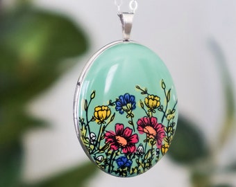 Large Oval Sterling Silver Locket - Enamel Daisy flower Necklace