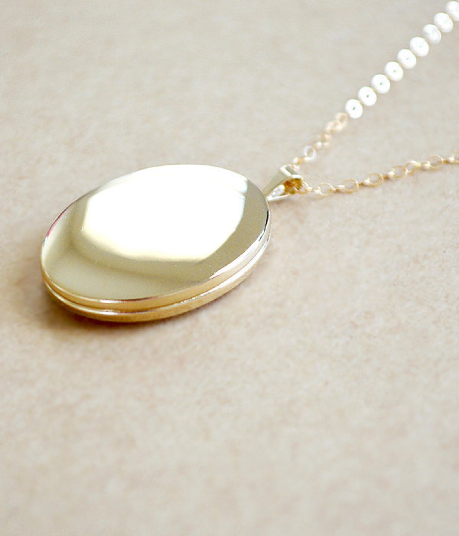 Large Gold Oval Locket Necklace 14K Gold Filled Etsy