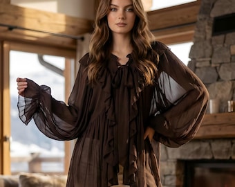 Blusa transparente marrón chocolate / Cuello con lazo estilo victoriano con volantes y mangas estilo obispo