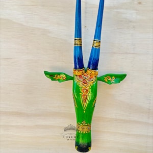 Handcrafted Mango Wood Cow Head Wall Decor: Ethnic Indian Art