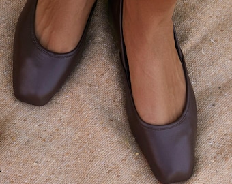 Amore Square Toe Ballet Flats