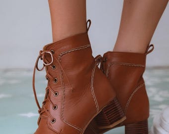 Mon Reve Leather Ankle Booties