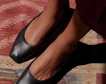 Amore Square Toe Ballet Flats