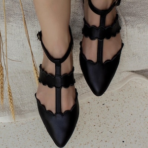 Gardenia Pointy Toe Leather Flats