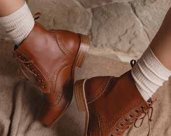 Salstice Brogue Leather Boots