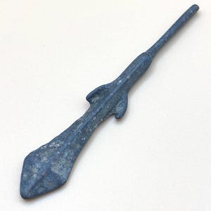 Ancient Roman Bronze Arrowhead: 4th-5th Century Military Relic Find