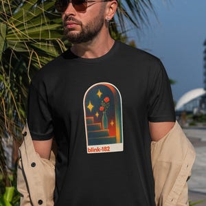 Blink 182 T-Shirt - Roses by the Stairs Emo Band T-Shirt, Pop Punk Grafik-Shirt, Travis Barker Merch, lustiges Blink182 Kleidungsgeschenk