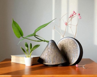 Zen Ceramic Flower Vase | Japanese Minimalist Tabletop Decor | Modern Home Accent | Timeless Holiday Gift for Plant & Flower Lovers