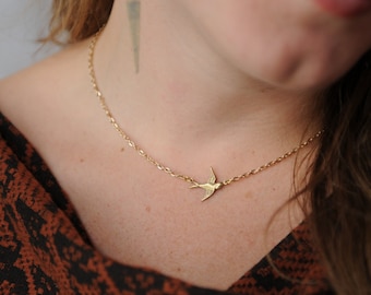 Bird Charm Necklace, Sparrow Charm, Flying Bird, Wings, Simple, Tiny, Everyday Beauty, Gift for Best Friend, Girlfriend