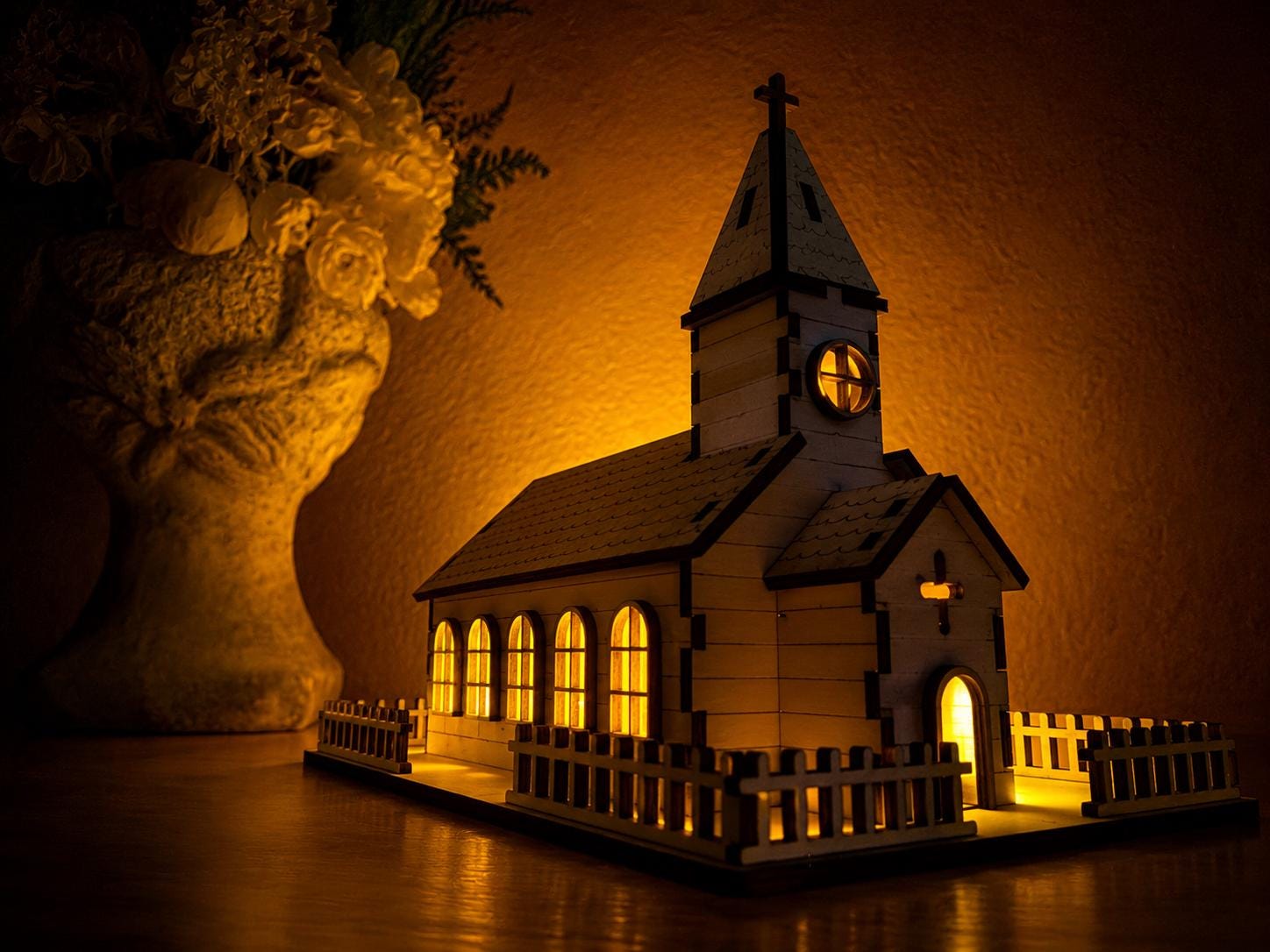 クリスマス 教会 オブジェ ライトアップ☆SALE☆ Lighted Tabletop Church - Etsy
