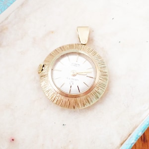 Vintage &#39;Verity&#39; Working Watch Pendant | 9ct Gold