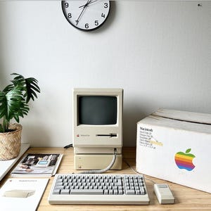 Apple Macintosh Plus with Hard disk 20