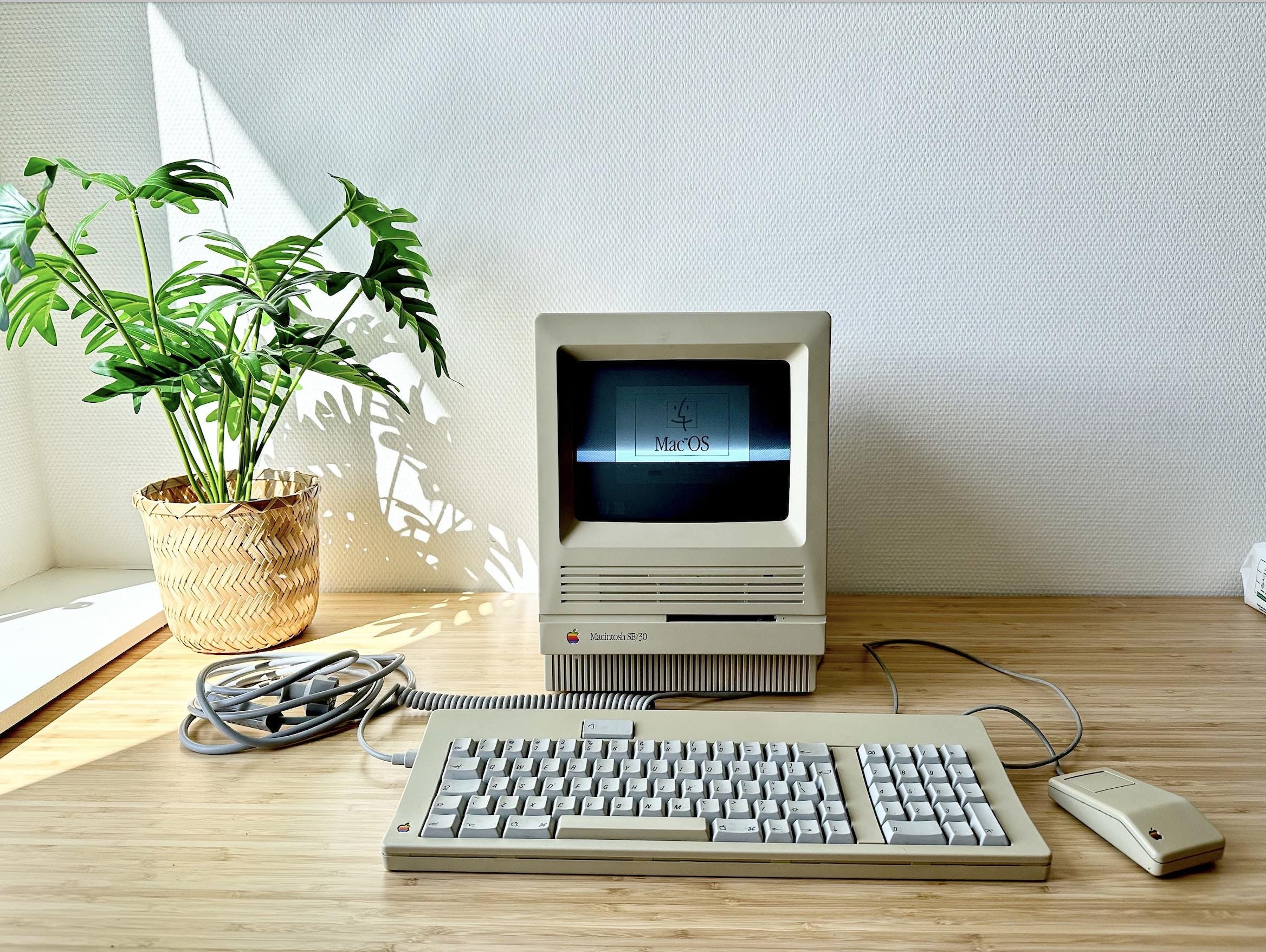 Vintage Macintosh SE Computer - 1987 - Etsy