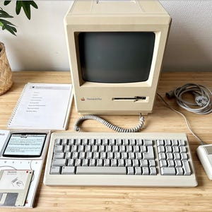 Apple Macintosh Plus