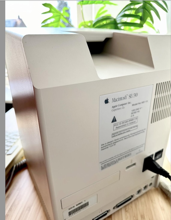 Vintage Macintosh SE Computer - 1987 - Etsy