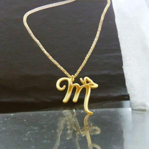 Collar con inicial de mariposa personalizado – Colgante con letra personalizada – Regalo con alfabeto de la A a la Z para mujer
