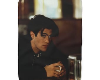 Bobby Briggs at the Diner Twin Peaks Sherpa Fleece Throw Blanket | Bobby Briggs at the Diner Twin Peaks Throw Blanket | Bobby Briggs Blanket