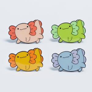 Axolotl Enamel Pin – Cute Aquatic Creature Brooch – Fun Pin for Jacket, Bag or Hat – Gift for Axolotl Lovers and Animal Enthusiasts