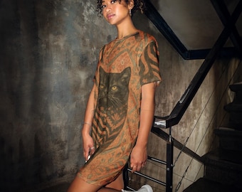 Tiger Cat T-Shirt Dress – Boho Animal Print Tee Dress, Wild Cat Graphic, Vintage Earthy Style&quot;