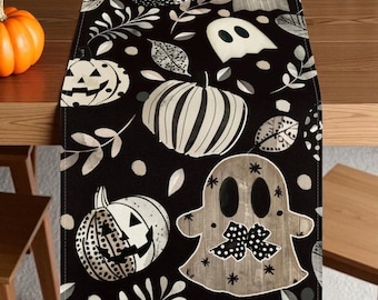 Ghost Pumpkin Leaves Halloween Table Runner – Fall Seasonal Décor