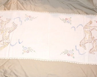 Dresser Runner Horses Mare Foal Stamped Cross Stitch Embroidery Crocheted Edge
