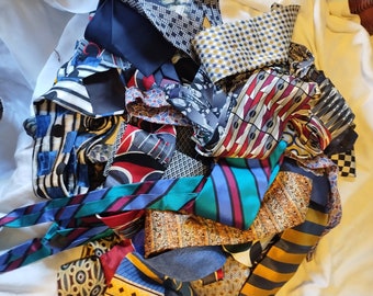 Lot of 39 Vintage Neckties Mostly Silk Colorful Abstracts Pierre Cardin Jerry Garcia