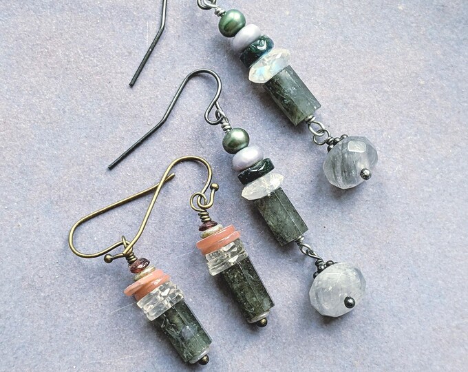 TIPPLES: two pair of petite earrings with labradorite and moonstone by alienBeadings