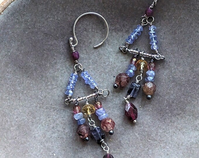 Mixed Berries: Luscious dancing gemstone earrings by alienBeadings