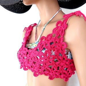 Pink Crochet Flower Top, Boho Summer Crop, Coquette Festival Tank, Handmade Openwork Halter, Fairycore Beachwear, Y2K Crochet Cami
