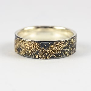 Gold Chaos Rustic Men's Wedding Ring in 18kt Gold and Oxidized Sterling Silver image 4