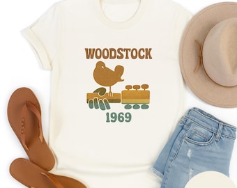 Vintage Woodstock 1969 T-Shirt: Retro Music Festival Tee