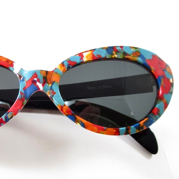 Vintage cat eye sunglasses terrazzo pattern lucite rainbow women's 1980s 1990s retro mod sunglasses Garbo Italy