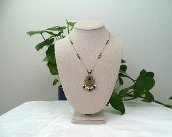 INDIAN INVISIBLE Chain Pendant Necklace Traditional Dainty Sleek