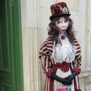 The Patroness - a full size dressmakers dummy head pattern and construction