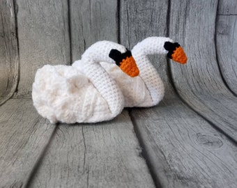 Swan Slippers, White Baby Booties, Bird Soft Shoe, Newborn Nursery, Swan Pond, Swan Lake